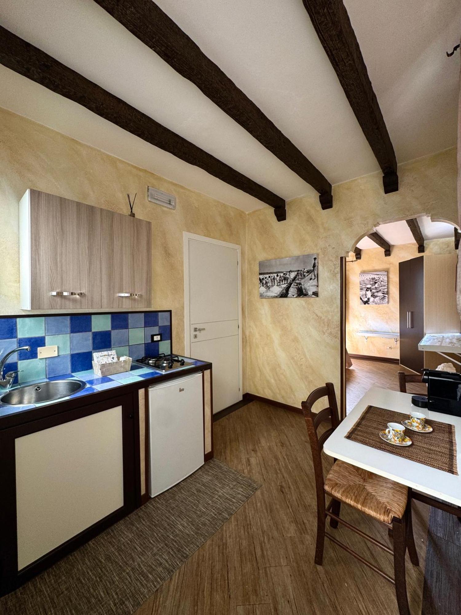 Summer Wind Apartments ตราปานี ภายนอก รูปภาพ
