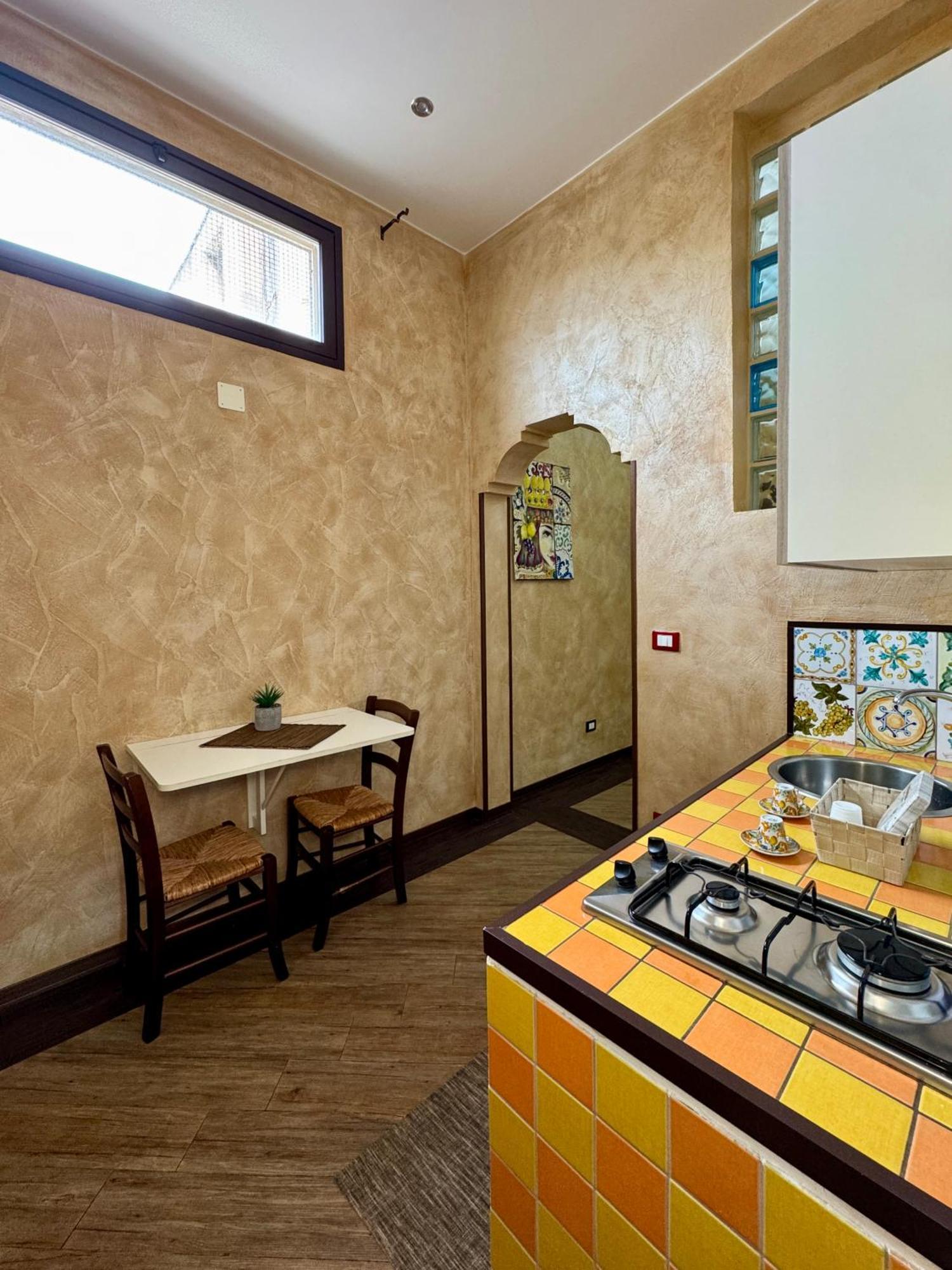 Summer Wind Apartments ตราปานี ภายนอก รูปภาพ