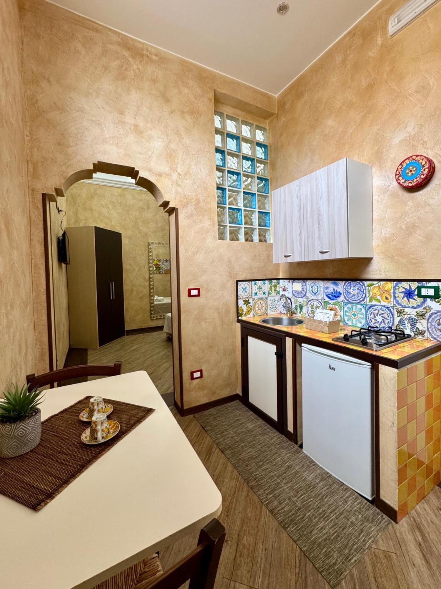 Summer Wind Apartments ตราปานี ภายนอก รูปภาพ